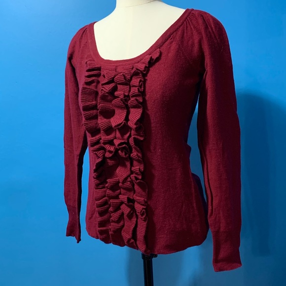 Claret red sweater. - Picture 2 of 4